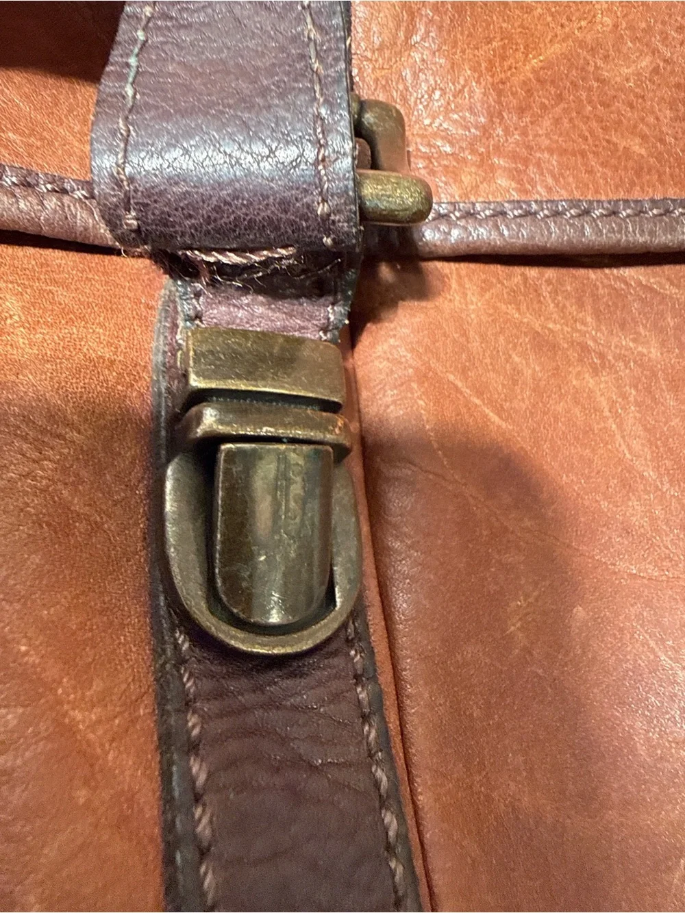 Fossil Vintage Distressed Leather Messenger Bag - Cognac Brown - Fits 15